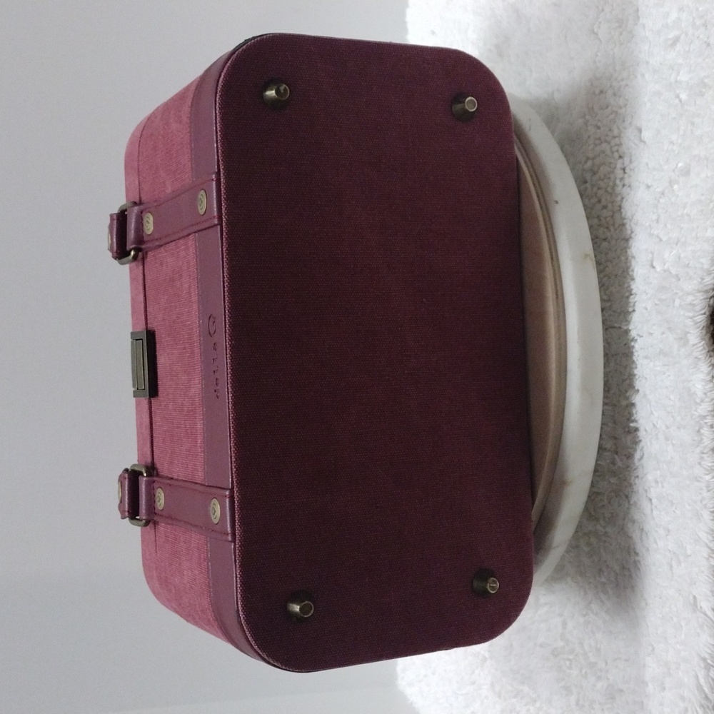 della Q Markers Train Case-Maroon - Picture 6 of 16